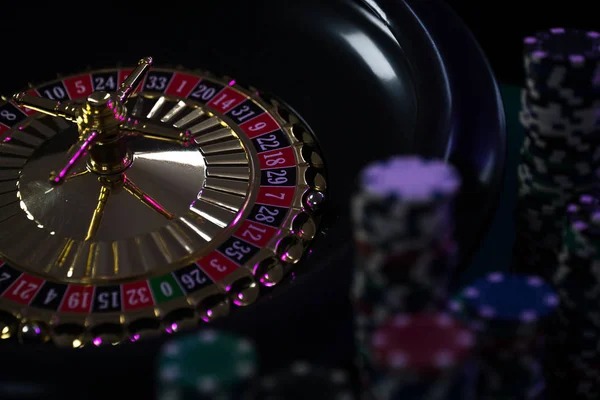 istanaimpian3 slot game lobby displaying Aviator, Sweet Bonanza, and other titles