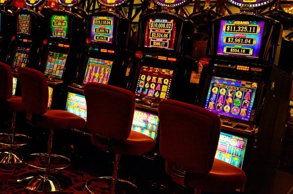 istanaimpian3 Singapore Pools-style roulette table with live dealer and betting interface